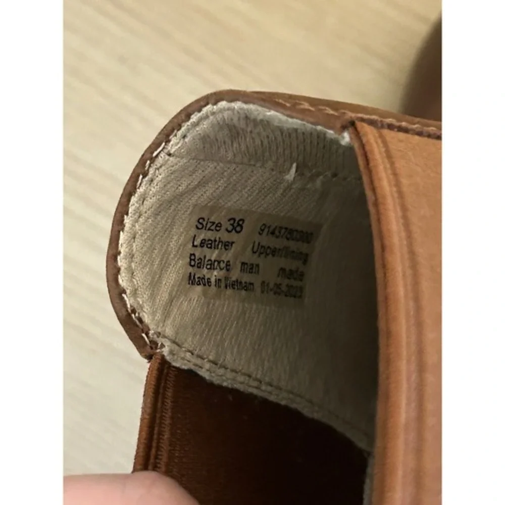 Dansko step into